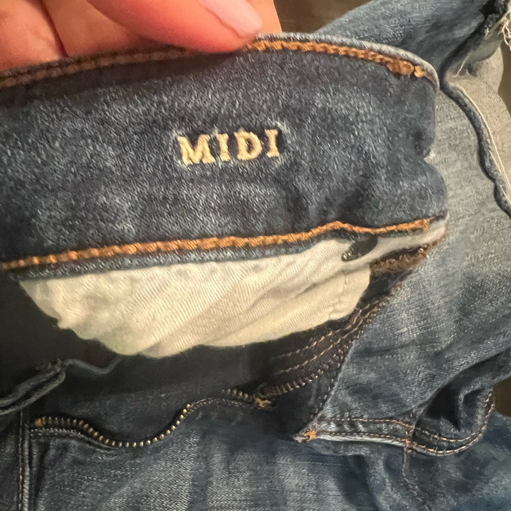 NWOT American Eagle women’s Jean shorts - Picture 4 of 4